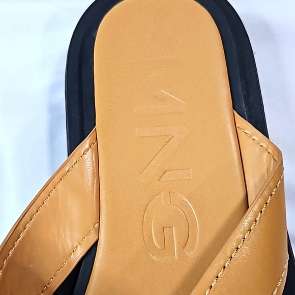 Mango Tan Leather Flip Flops Size 39 NWT - Picture 2 of 6
